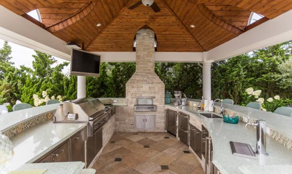 Custom Pavilion with Outdoor Kitchen