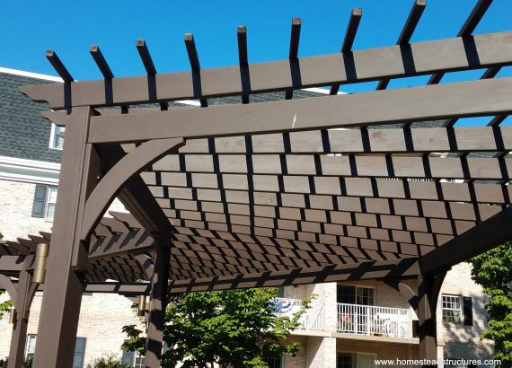 Close up of 10' x 45' curved radius pergola in Willow Valley Communities in Lancaster PA