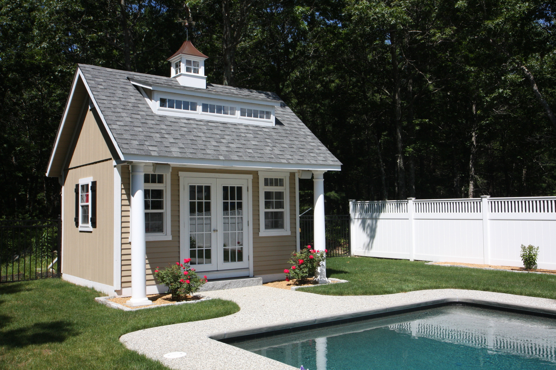 Pool Houses, Cabanas, Pool Sheds &amp; Pool Side Bars 