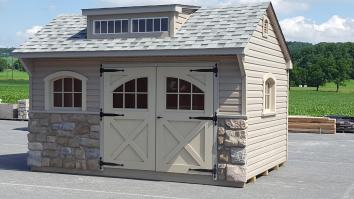 10' x 14' Quaker Carriage House