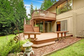 Two level deck