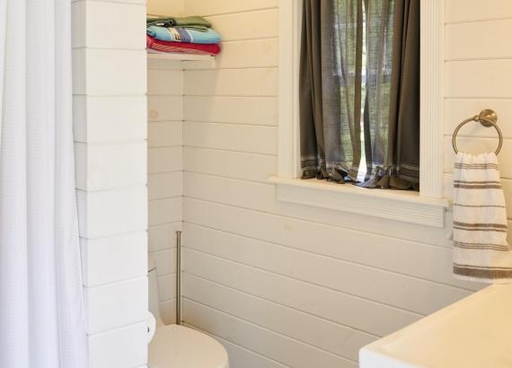 Bathroom of 13' x 21' Custom Century Pool House in West Chester PA