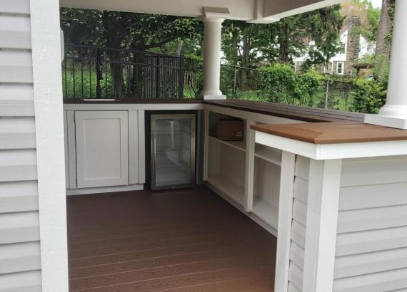 Finished wet bar in 10' x 14' Siesta Poolside Bar & Cabana