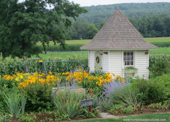 8' x 8' Zenith Garden Tower (Cypress Clapboard Siding) 